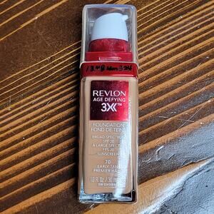 REVLON AGE DEFYING 3X Liquid Foundation SPF 20 - 70 EARLY TAN✨️NEW✨️